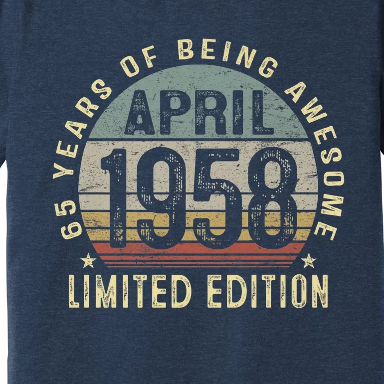 Born April 1958 65th Birthday Present Gift Made in 1958 65 Years Old Premium T-Shirt