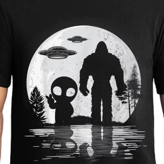 Bigfoot And Alien UFO Moon Sasquatch Bigfoot Lovers Pajama Set