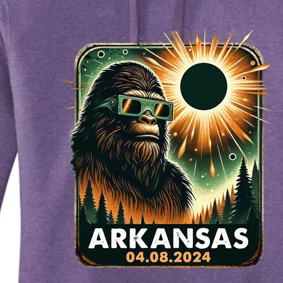 Bigfoot Arkansas Total Solar Eclipse 2024 Wearing Glasses Women's Pullover Hoodie