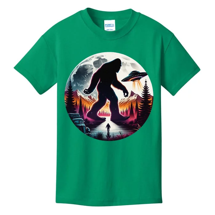 Bigfoot Alien Ufo Encounter Kids T-Shirt