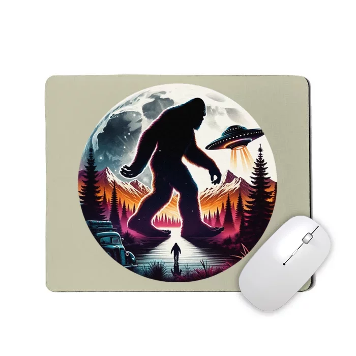 Bigfoot Alien Ufo Encounter Mousepad