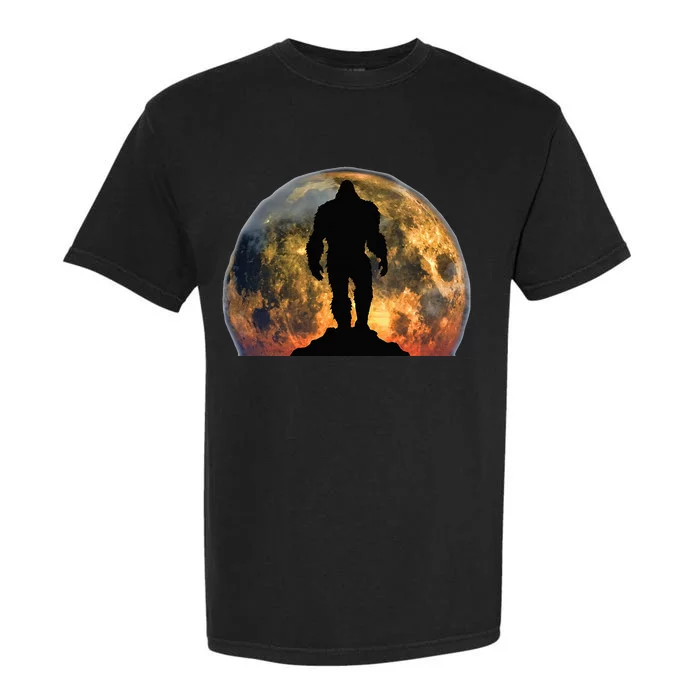 Bigfoot Believer Full Red Moon Night Sasquatch Garment-Dyed Heavyweight T-Shirt