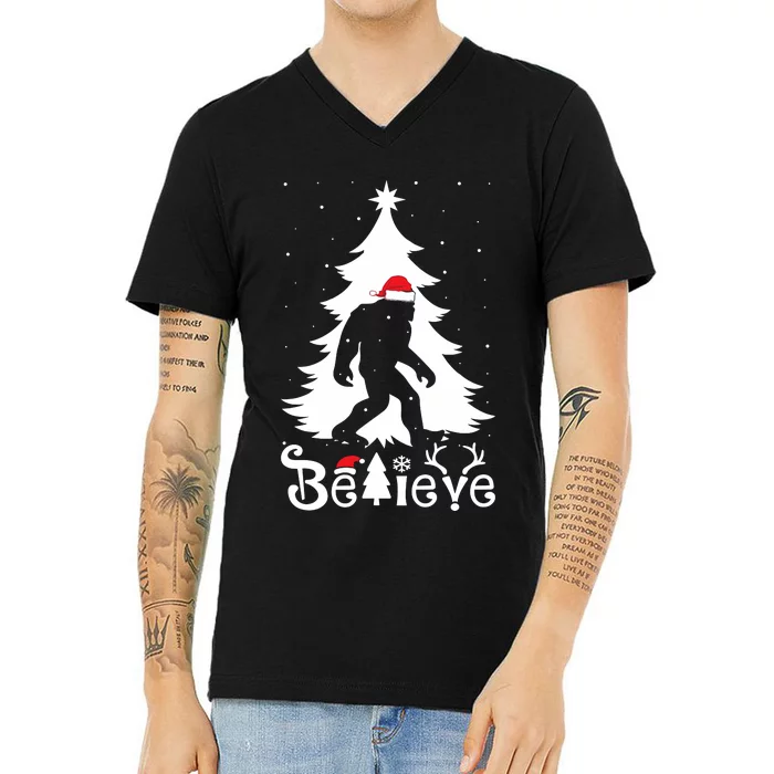 Bigfoot Christmas Gifts Funny Christmas V-Neck T-Shirt