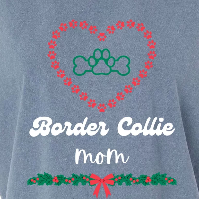 Border Collie Mom Christmas Holidays Xmas Cute Fur Mama Gift Garment-Dyed Women's Muscle Tee