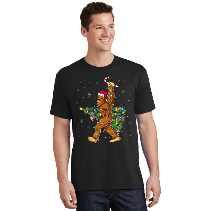 Bigfoot Christmas Tree Lights Xmas  Sasquatch Lovers T-Shirt