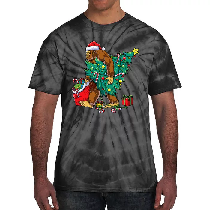 Bigfoot Christmas Tree Lights Xmas Sasquatch Lovers Tie-Dye T-Shirt