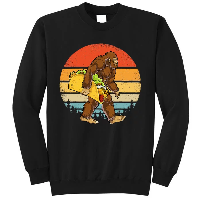 Bigfoot Carrying Taco Funny Cinco De Mayo Men Sasquatch Sweatshirt