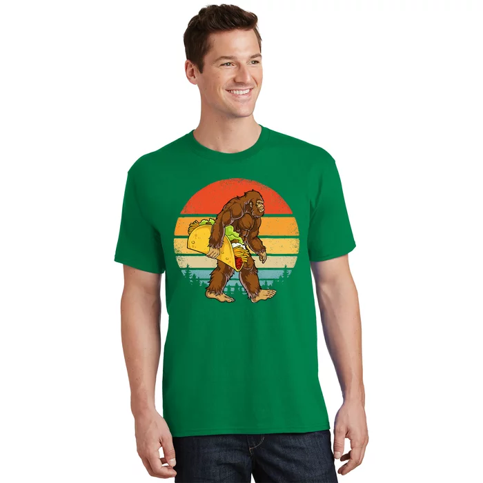 Bigfoot Carrying Taco Funny Cinco de Mayo Sasquatch T-Shirt