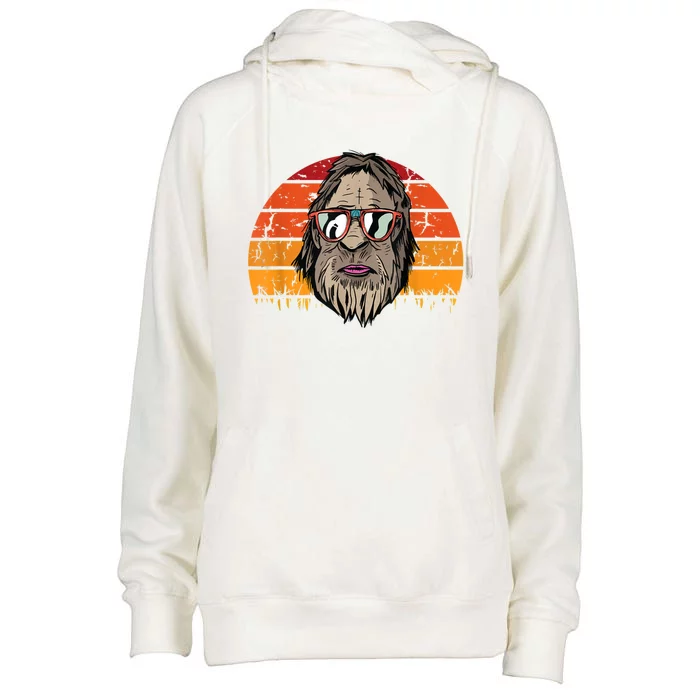 Bigfoot Dad Fathers Day Retro Vintage Sasquatch Yeti Papa Womens Funnel Neck Pullover Hood