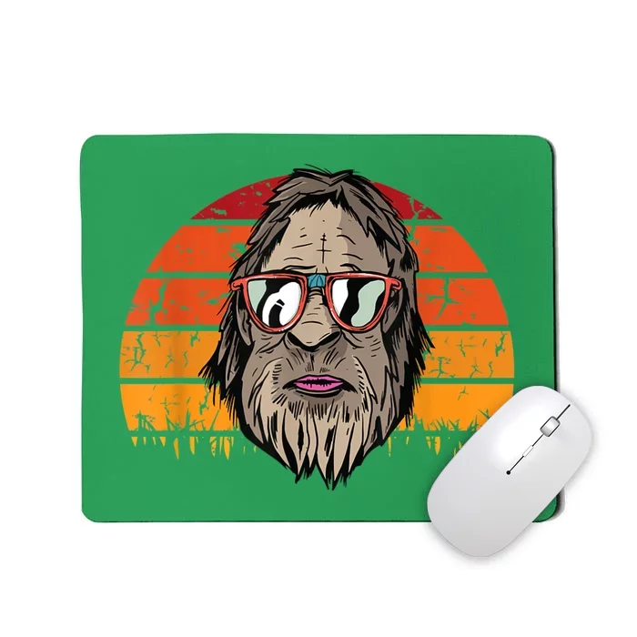 Bigfoot Dad Fathers Day Retro Vintage Sasquatch Yeti Papa Mousepad