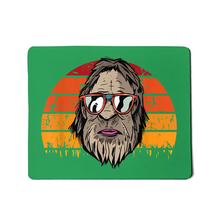 Bigfoot Dad Fathers Day Retro Vintage Sasquatch Yeti Papa Mousepad