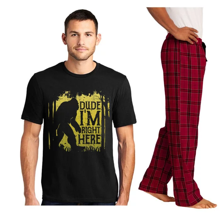 Bigfoot Dude Im Right Here Funny Sasquatch Retro Vintage Pajama Set