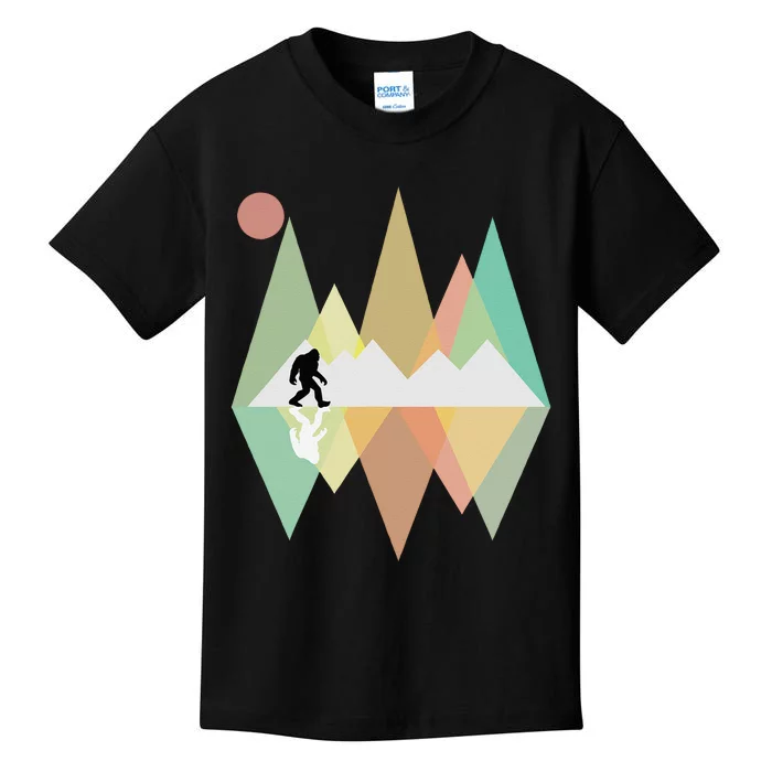 Bigfoot Design Retro Mountain Bigfoot Sasquatch Yeti Kids T-Shirt