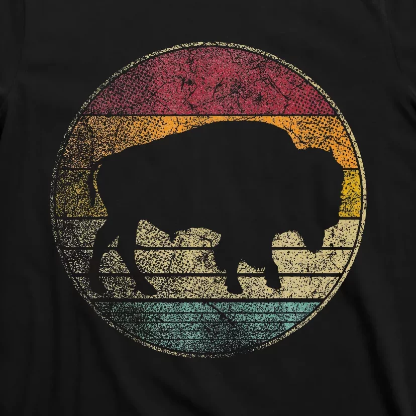 Buffalo Distressed Retro Bison Animal Lover T-Shirt