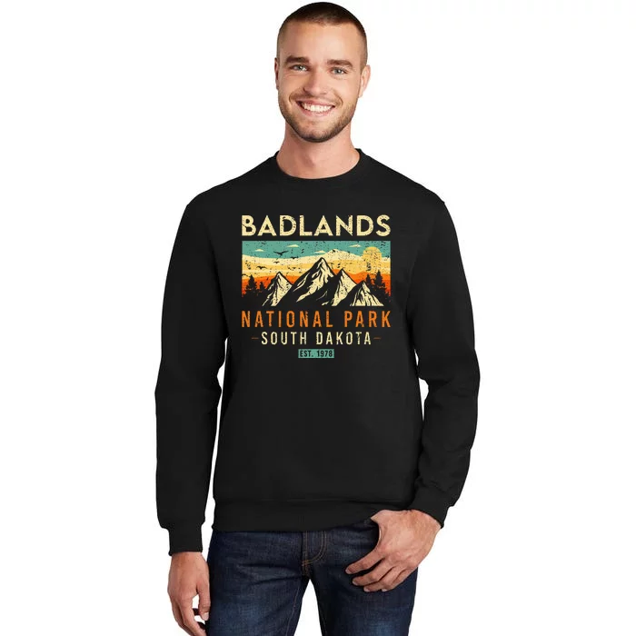 Badlands Est. 1978 Vintage Retro South Dakota National Park Sweatshirt