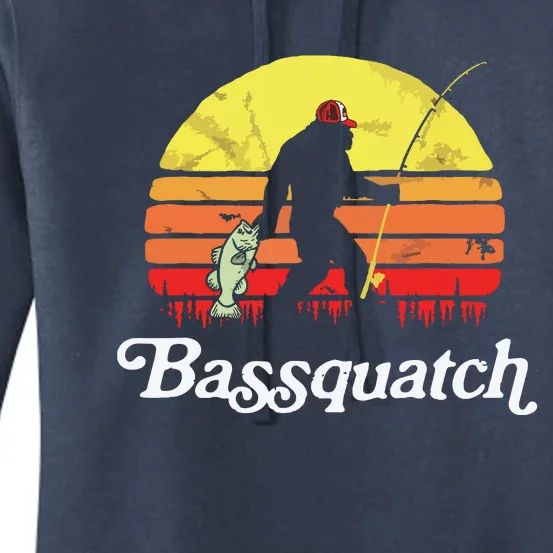 Bassquatch! Funny Bigfoot Fishing Outdoor Retro Women's Pullover Hoodie