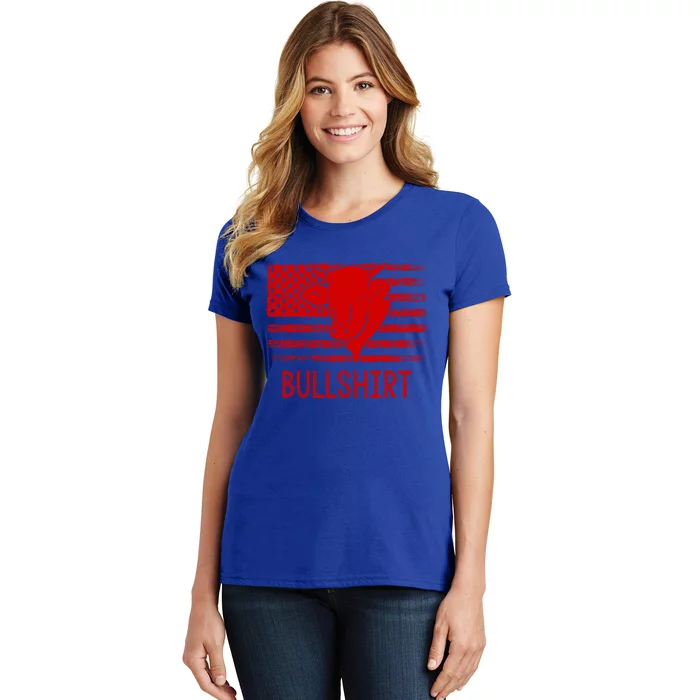 Bullgift Funny Gift Funny Cow/bull Distressed Vintage American Flag Gift Women's T-Shirt