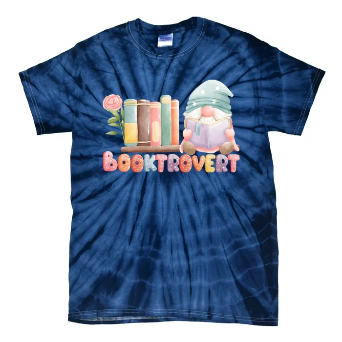 Booktrovert Gnome Book Lovers Gnome Reading A Book Cute Tie-Dye T-Shirt