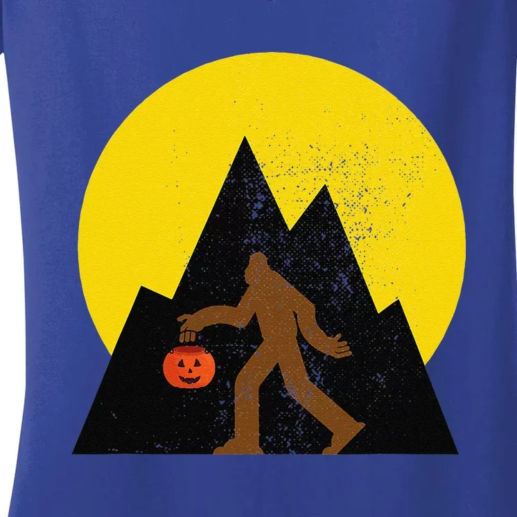 Bigfoot Gift Halloween Yeti Sasquatch Pumpkin Face Design Women's V-Neck T-Shirt