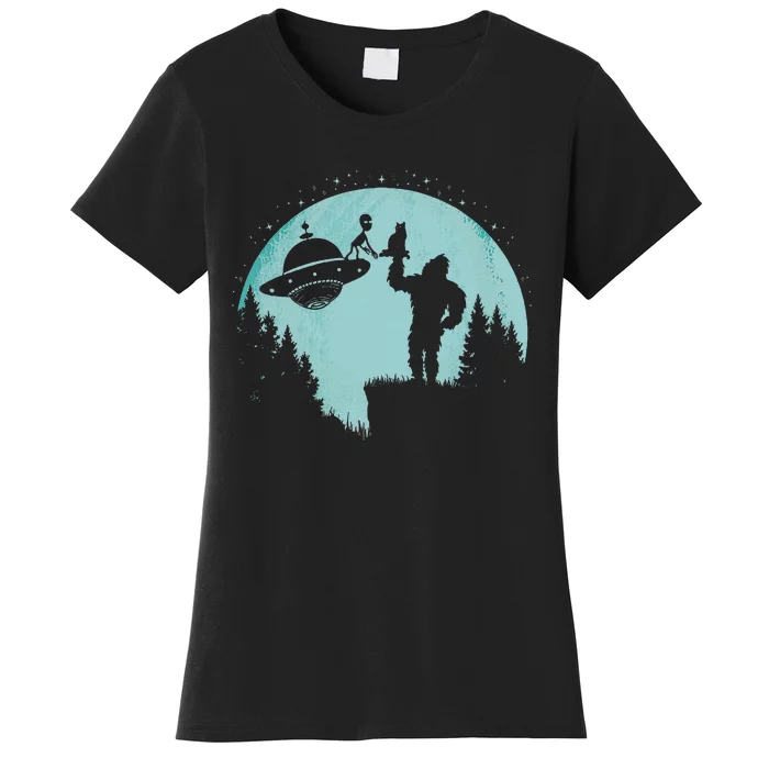 Bigfoot Holding A Cat Funny Alien Riding Ufo Sasquatch Cat Women's T-Shirt