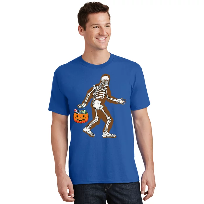 Bigfoot Halloween Costume Sasquatch Skeleton Spooky Yeti Day T-Shirt