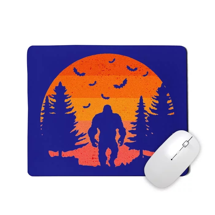 Bigfoot Halloween Moon Vintage Costume Sasquatch Yeti GiftCute Love Mousepad