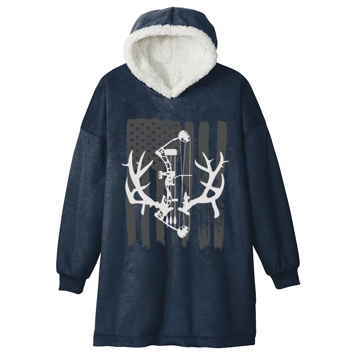 Bow Hunting Meaningful Gift: American Flag Archery Meaningful Gift For Hunters Hooded Wearable Blanket