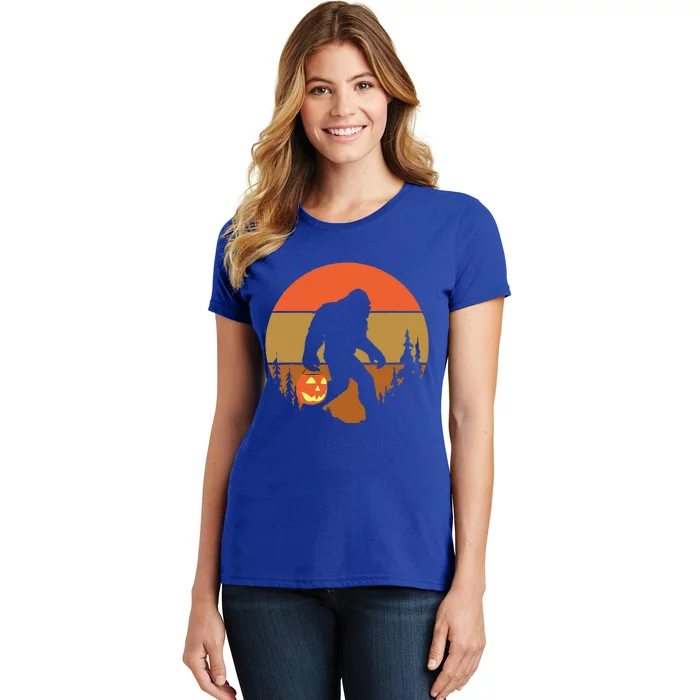 Bigfoot Halloween Pumpkin Retro Sunset Trick Or Treat Gift Women's T-Shirt