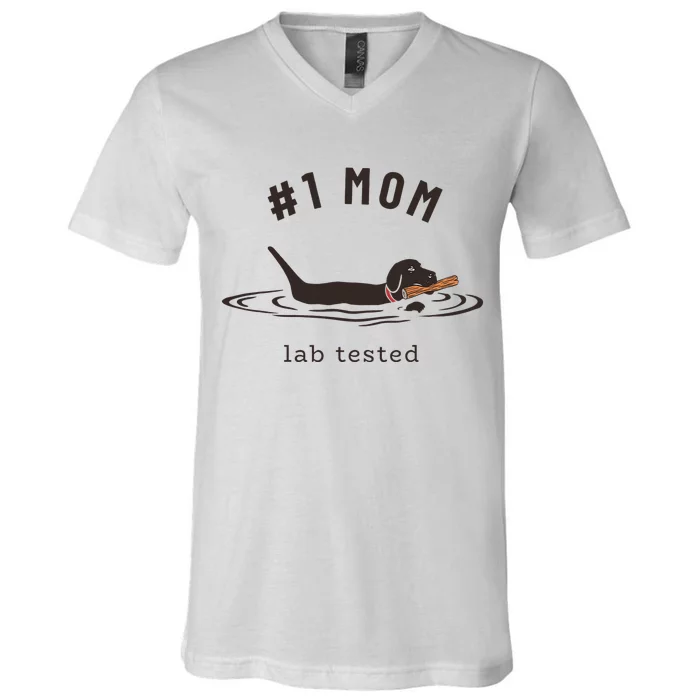 Black Lab 1 Mom Labrador Retriever Owner Mother's Day V-Neck T-Shirt