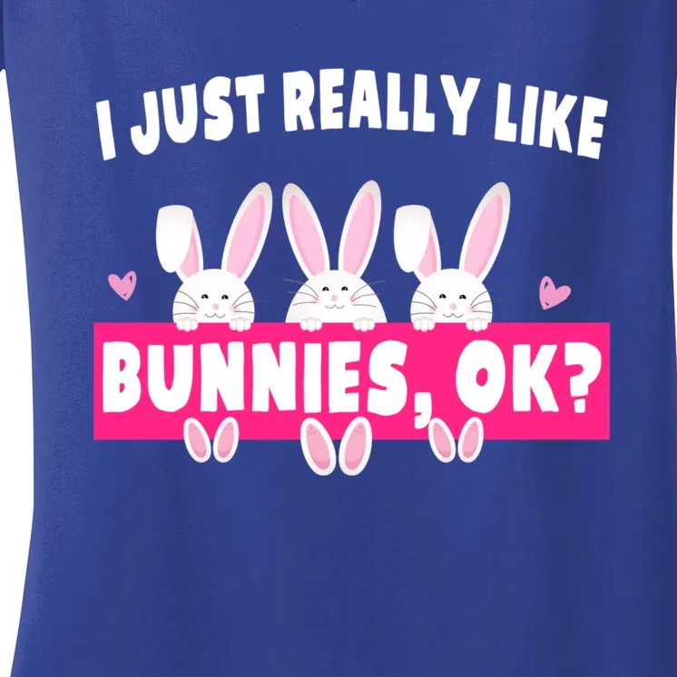 Bunny Lover Easter Mom Cute Bunnies Great Gift Women's V-Neck T-Shirt