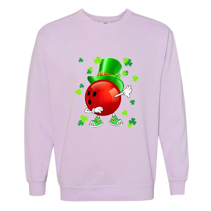 Bowling Leprechaun Hat Bowling Lover St. Patricks Day Gifts Garment-Dyed Sweatshirt