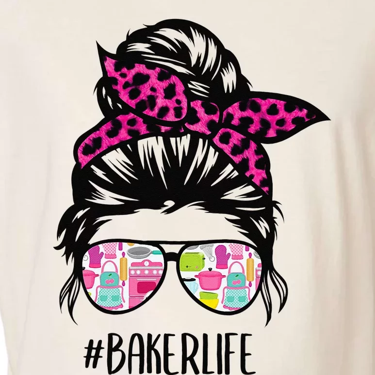 Baker Life Messy Bun Hair Baking Pink Pastry Baker Chef Garment-Dyed Women's Muscle Tee