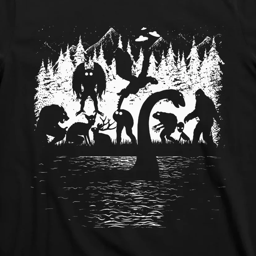 Bigfoot Loch Ness Monster Mothman Chupacabra Aliens Cryptid T-Shirt