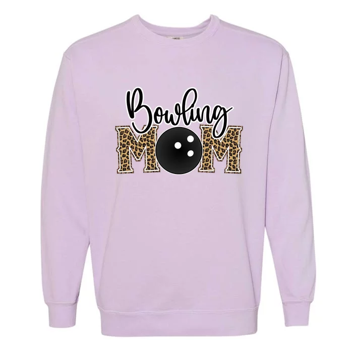 Bowling Mom Leopard Print Proud Bowling Mother Gift Garment-Dyed Sweatshirt