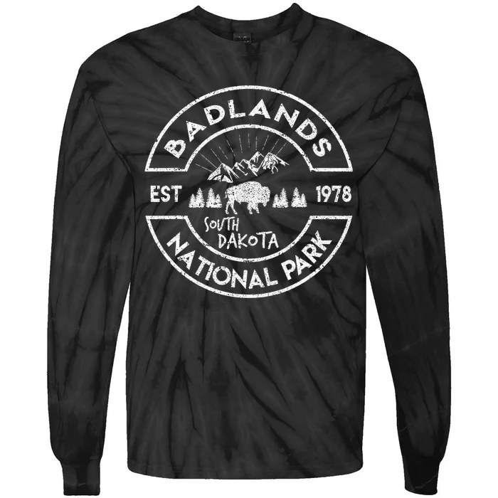 Badlands National Park Retro Hiking Vintage South Dakota Tie-Dye Long Sleeve Shirt