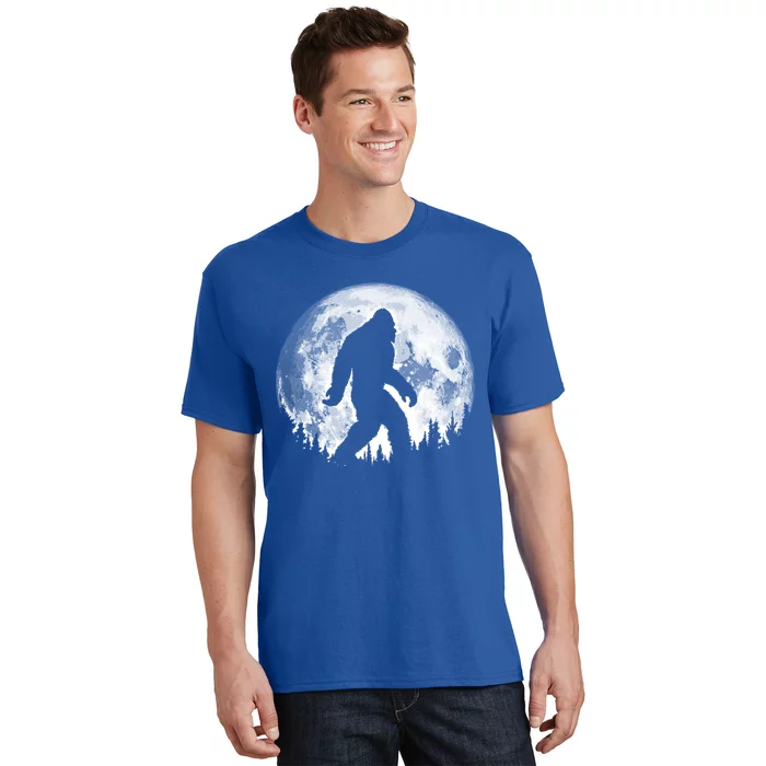 Bigfoot Night Stroll! Cool Full Moon And Trees Sasquatch Cute Gift T-Shirt