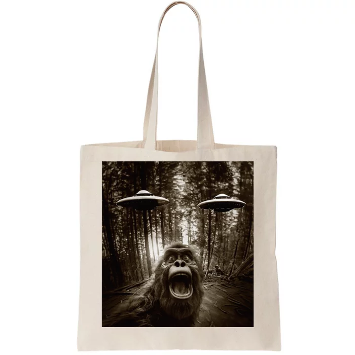 Bigfoot Sasquatch Alien Ufo Tote Bag