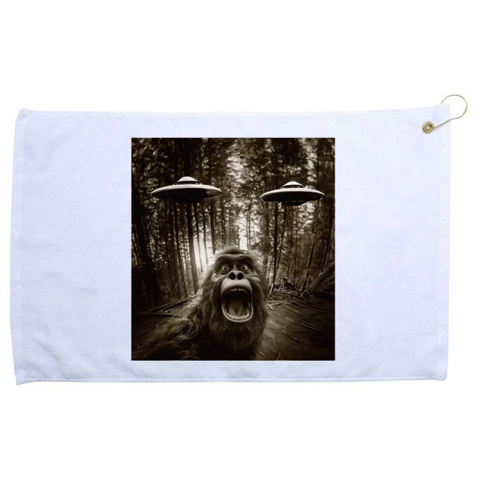 Bigfoot Sasquatch Alien Ufo Grommeted Golf Towel