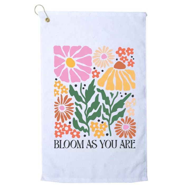 Boho Summer Flower Botanical Nature Lover Floral Wildflower Platinum Collection Golf Towel