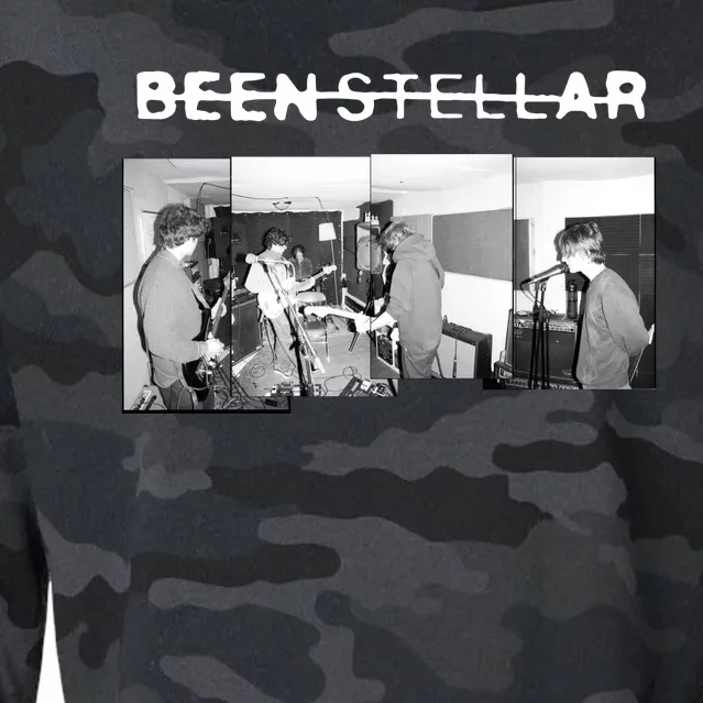 Been Stellar Scream Cropped Pullover Crew