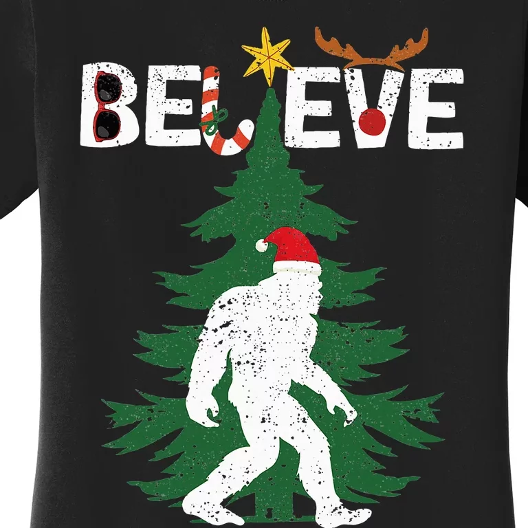 Bigfoot Sasquatch Yeti Believe santa hat Christmas Women's T-Shirt