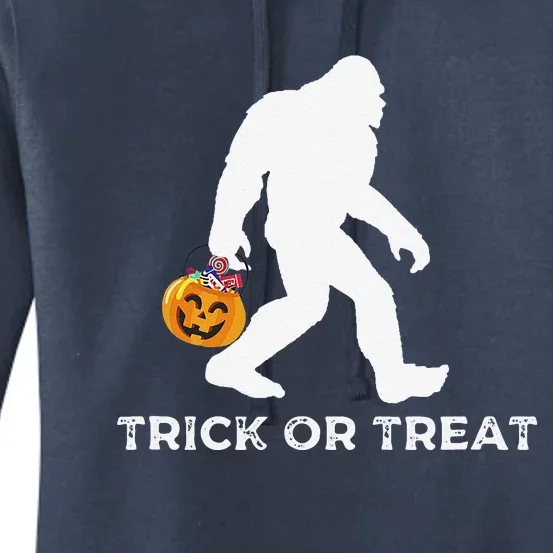 Bigfoot Trick Or Treating Happy Halloween Graphic Women's Pullover Hoodie