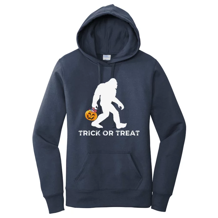 Bigfoot Trick Or Treating Happy Halloween Graphic Women's Pullover Hoodie