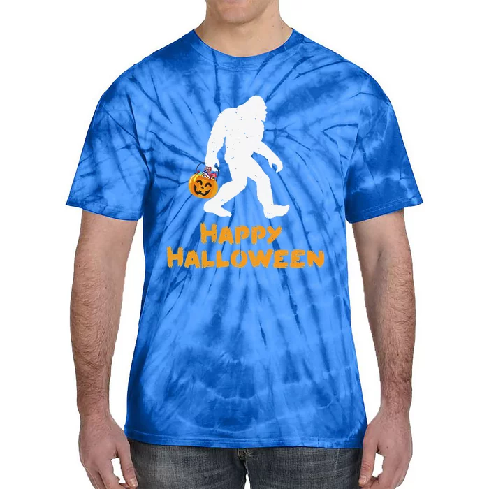 Bigfoot Trick Or Treating Happy Halloween Tie-Dye T-Shirt