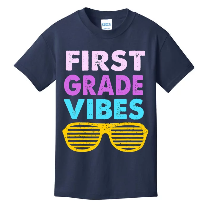 Back To School 1st Grade Vibes First Day Of School 1st Grade Kids T-Shirt