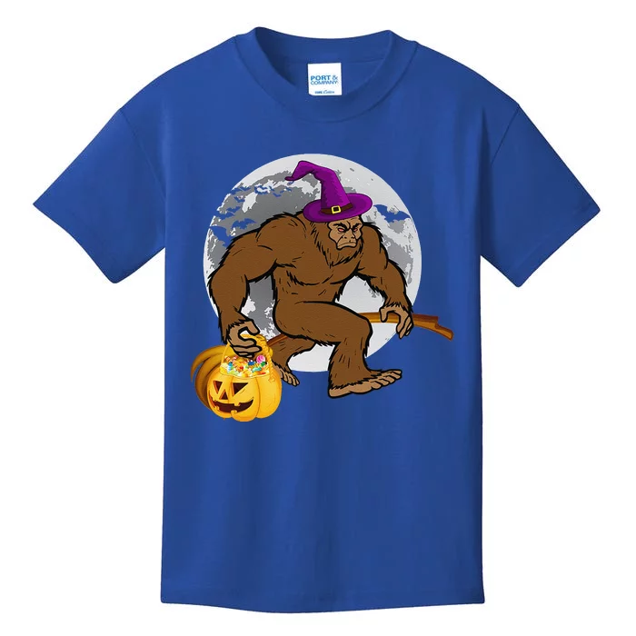 Bigfoot Witch Pumpkin Halloween Gifts WoSasquatch Lover Kids T-Shirt