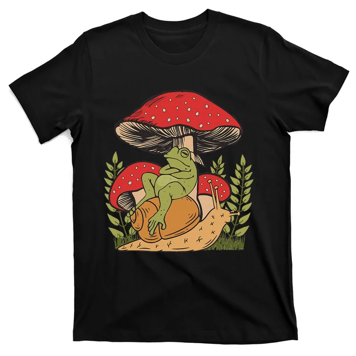 Cottagecore Aesthetic Frog Mushroom Snail Goblincore Toad T-Shirt