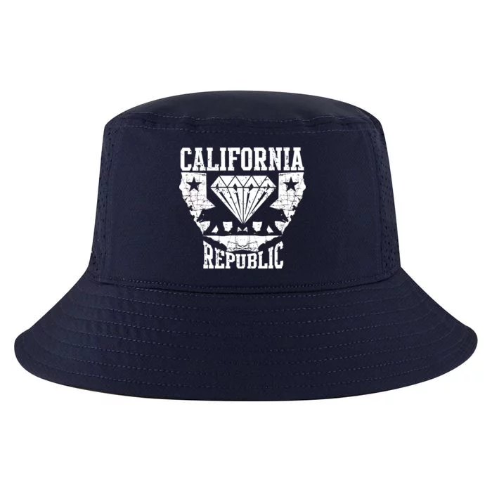 California Republic Diamond State Bear Cool Comfort Performance Bucket Hat