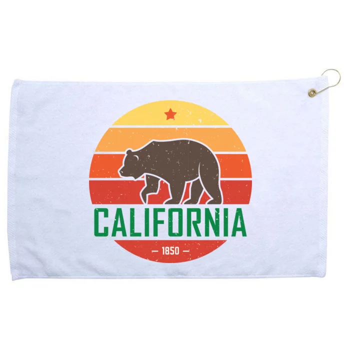 California Retro Circle Grommeted Golf Towel