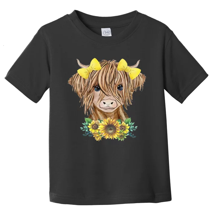 Cute Baby Highland Cow With Sunflowers Calf Animal Farm Toddler T-Shirt